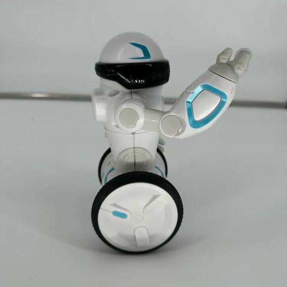 WowWee MiP Robot White Bluetooth Self-Balancing Toy 0842 App Controlled VIDEO - Picture 4 of 7